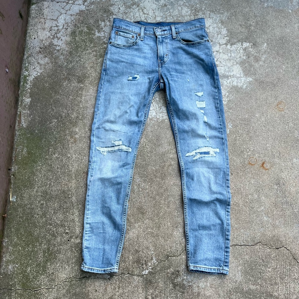 Men’s “Levi’s” Slim Fit Textured Ripped Jeans | Size (W29 L32)
